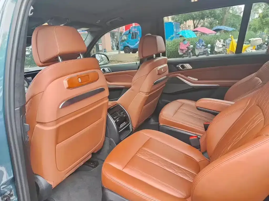 BMW X7 2024 из CN, фото 2