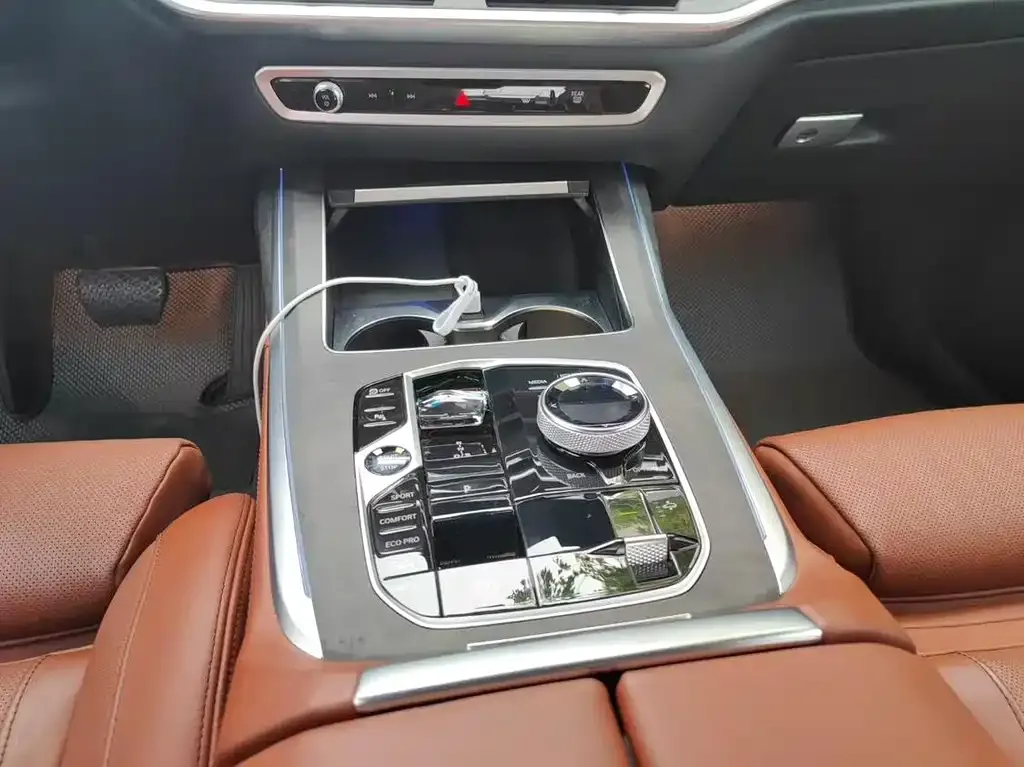 BMW X7 2024 из CN, фото 6