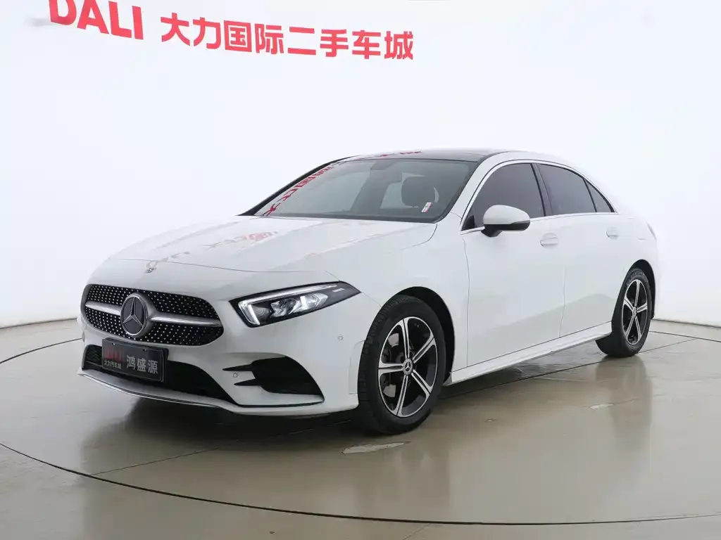 Mercedes-Benz A-Class 2023 из CN, фото 1