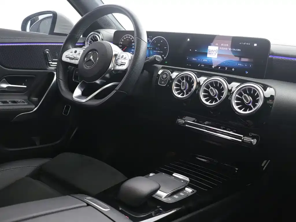Mercedes-Benz A-Class 2023 из CN, фото 3