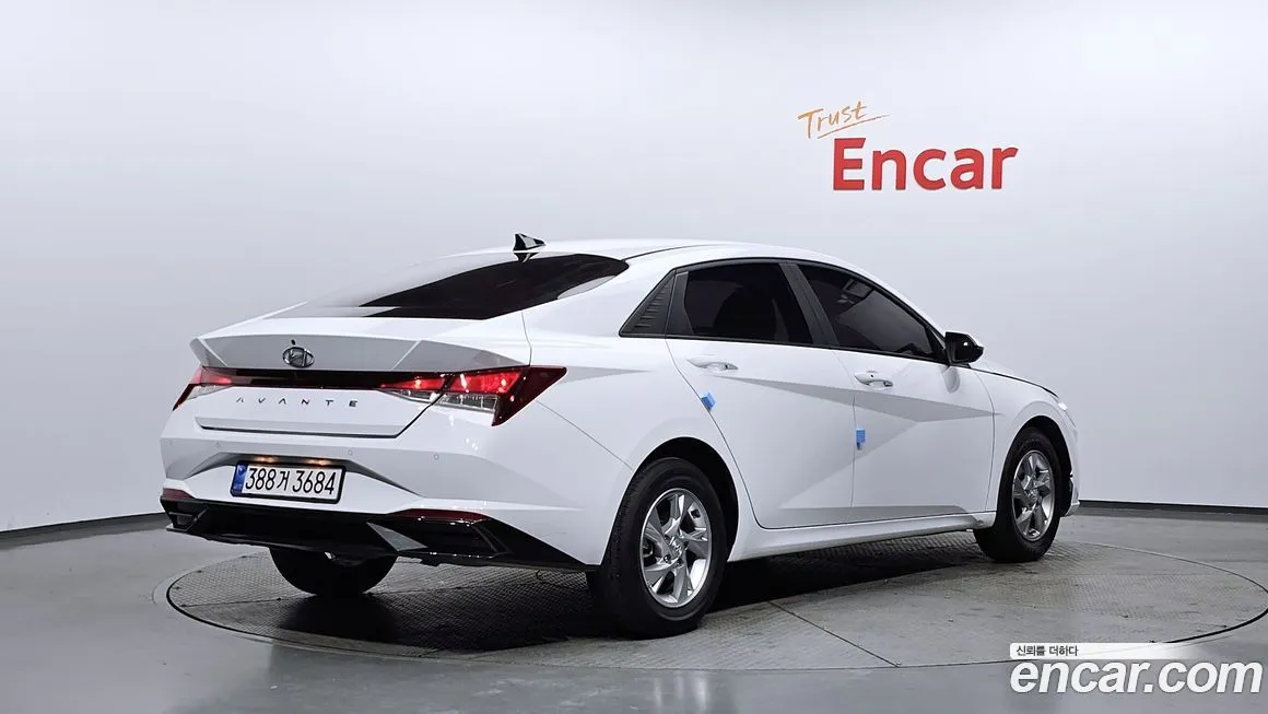 Hyundai AVANTE — фото 2