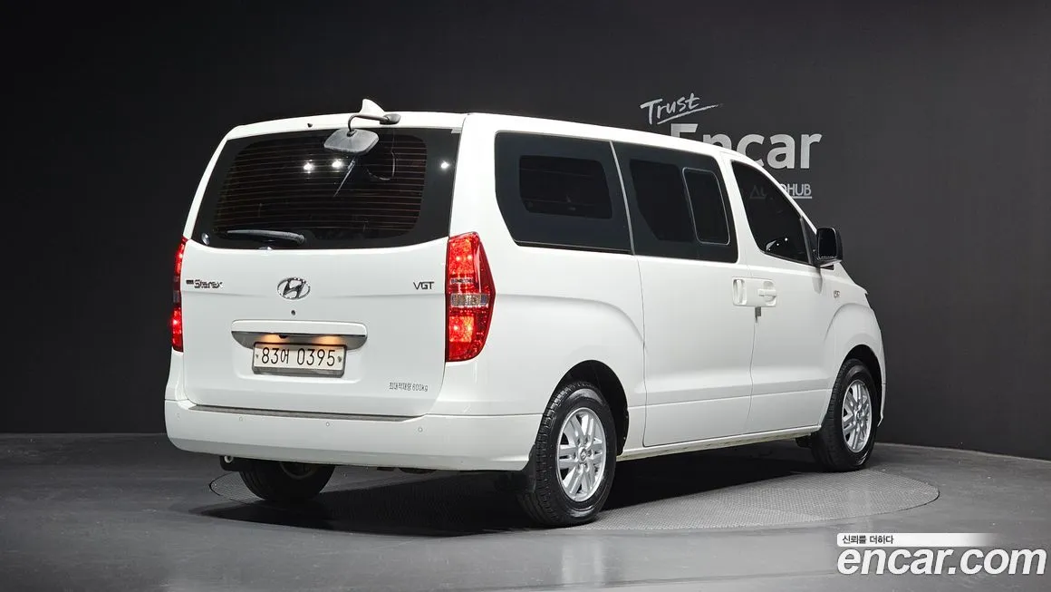 Hyundai Starex — фото 2