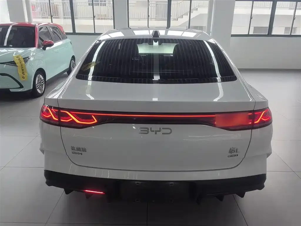 BYD Qin L 2025 из CN, фото 3