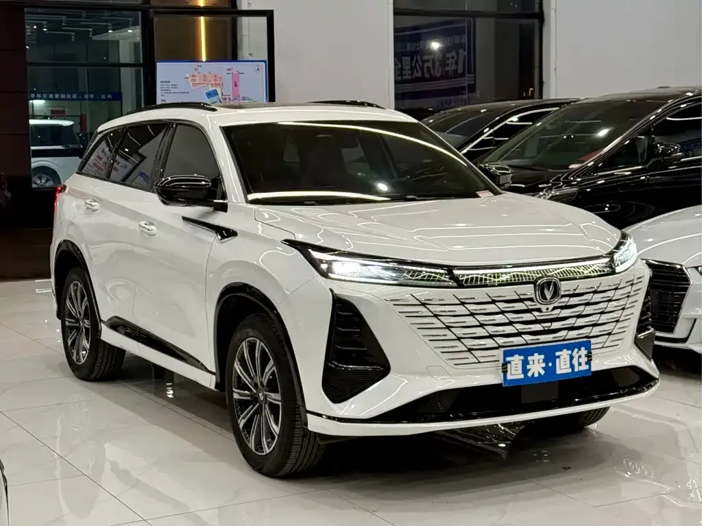 Changan CS75PLUS — фото 10