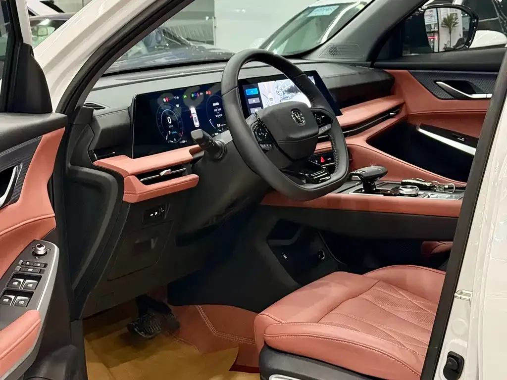 Changan CS75PLUS — фото 4