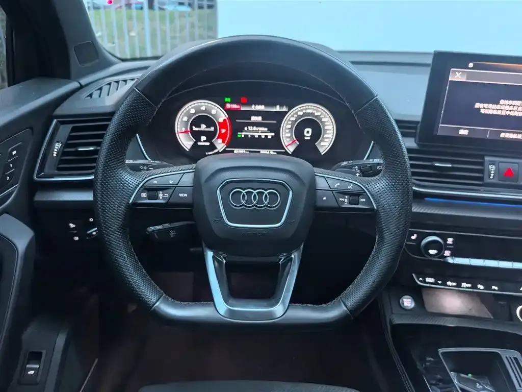 Audi Q5L Sportback 2021 из CN, фото 3