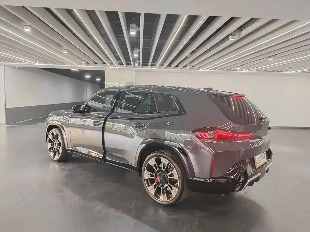 BMW XM 2024 из CN, фото 6