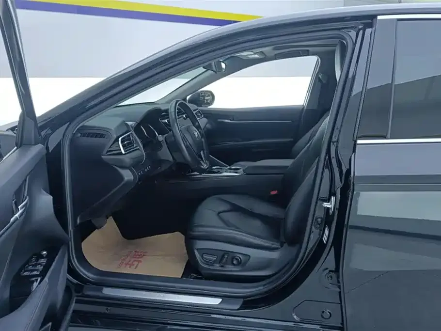 Toyota Camry 2021 из CN, фото 9