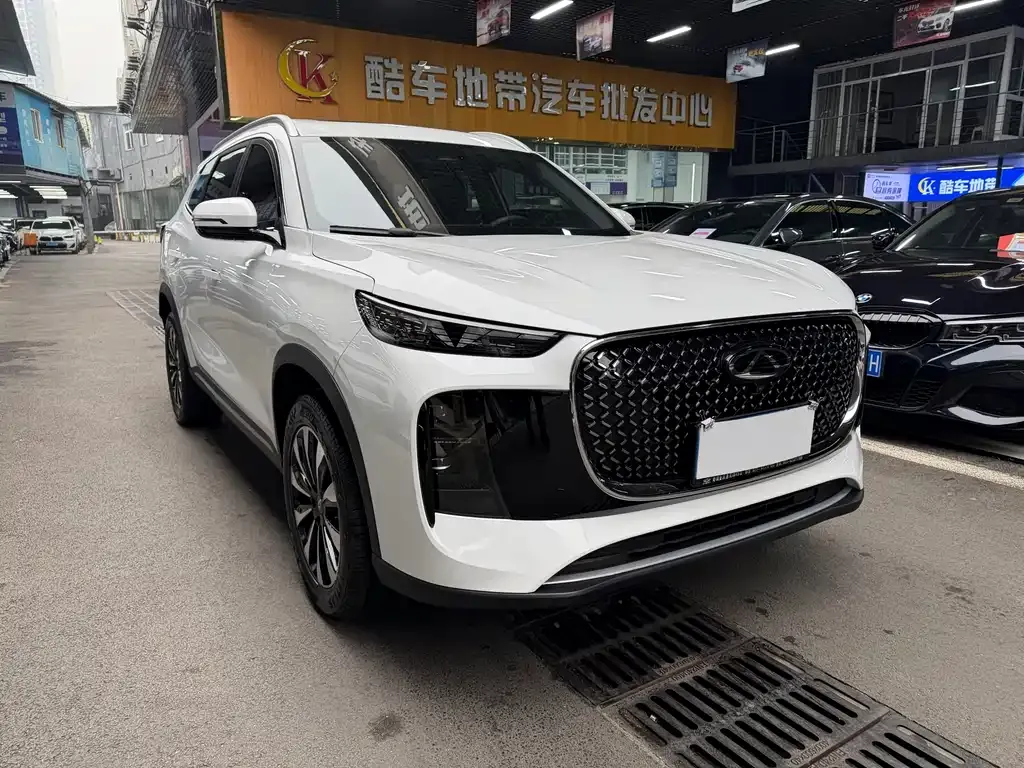 Chery Tiggo 8 PLUS — фото 3