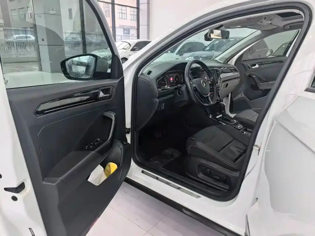 Volkswagen T-Roc 2022 из CN, фото 5