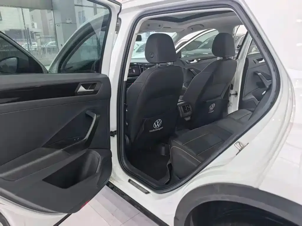 Volkswagen T-Roc 2022 из CN, фото 2