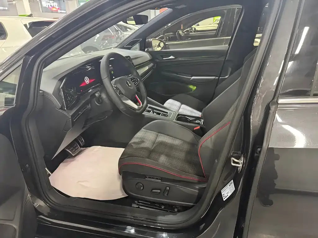 Volkswagen Golf GTI 2022 из CN, фото 7