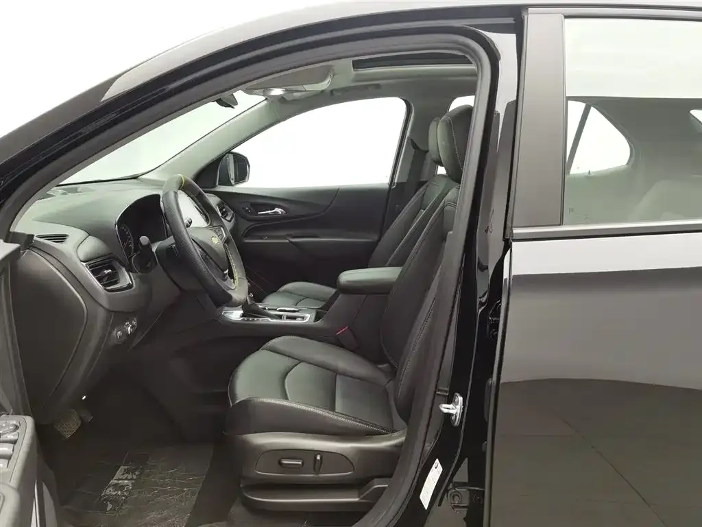 Chevrolet Equinox 2023 из CN, фото 6