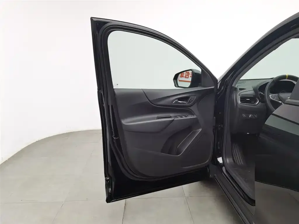 Chevrolet Equinox 2023 из CN, фото 7