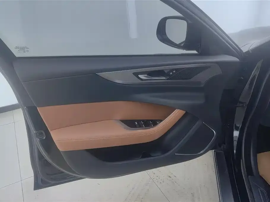 Jaguar XEL 2022 из CN, фото 5