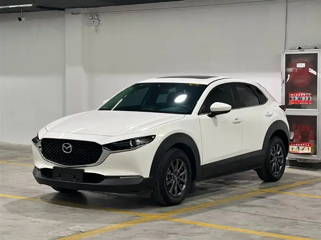 Mazda CX-30 — фото 1