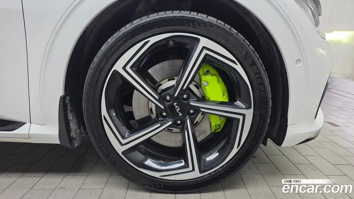 Kia EV6 2023 из KR, фото 6