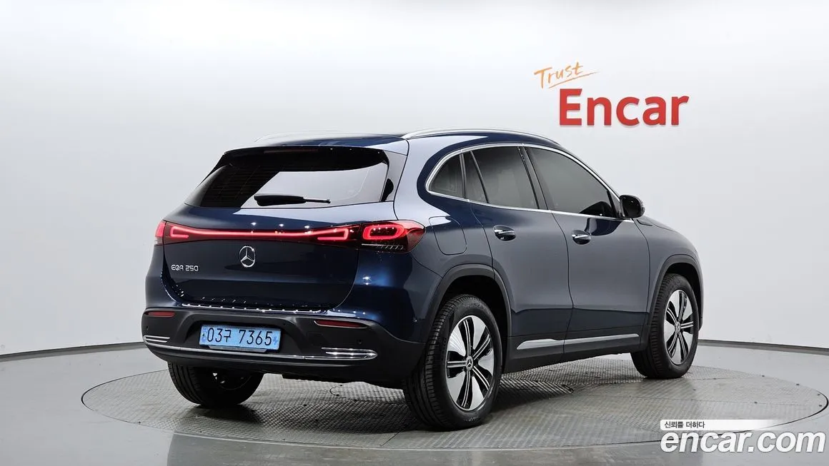 Mercedes-Benz EQA 2022 из KR, фото 2