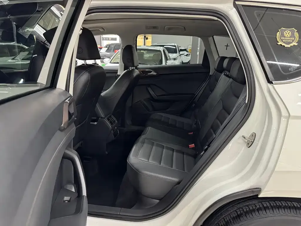 Volkswagen Tharu 2022 из CN, фото 10
