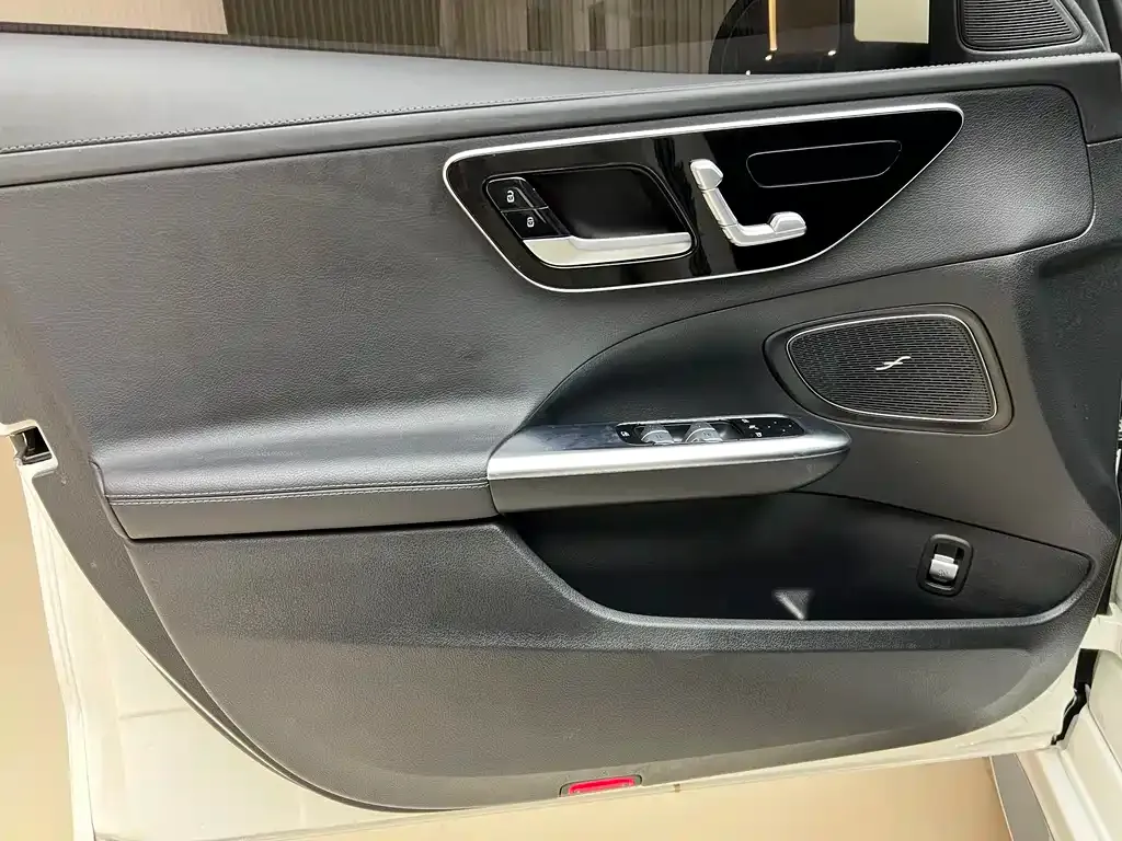 Mercedes-Benz C-Class 2023 из CN, фото 4