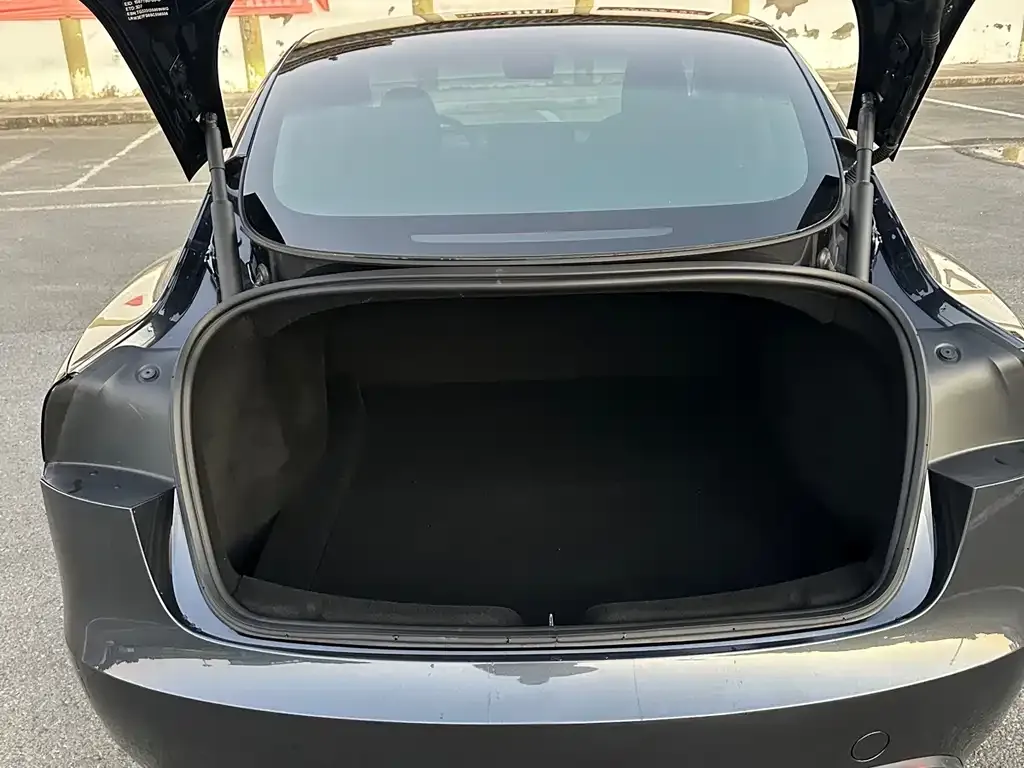Tesla Model 3 2025 из CN, фото 3