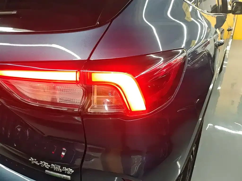 Ford Escape 2022 из CN, фото 6