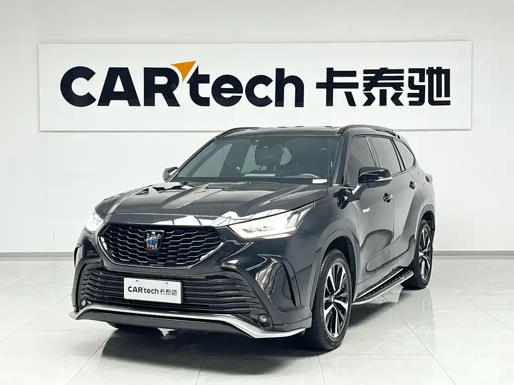 Toyota Crown Kluger 2024 из CN, фото 1