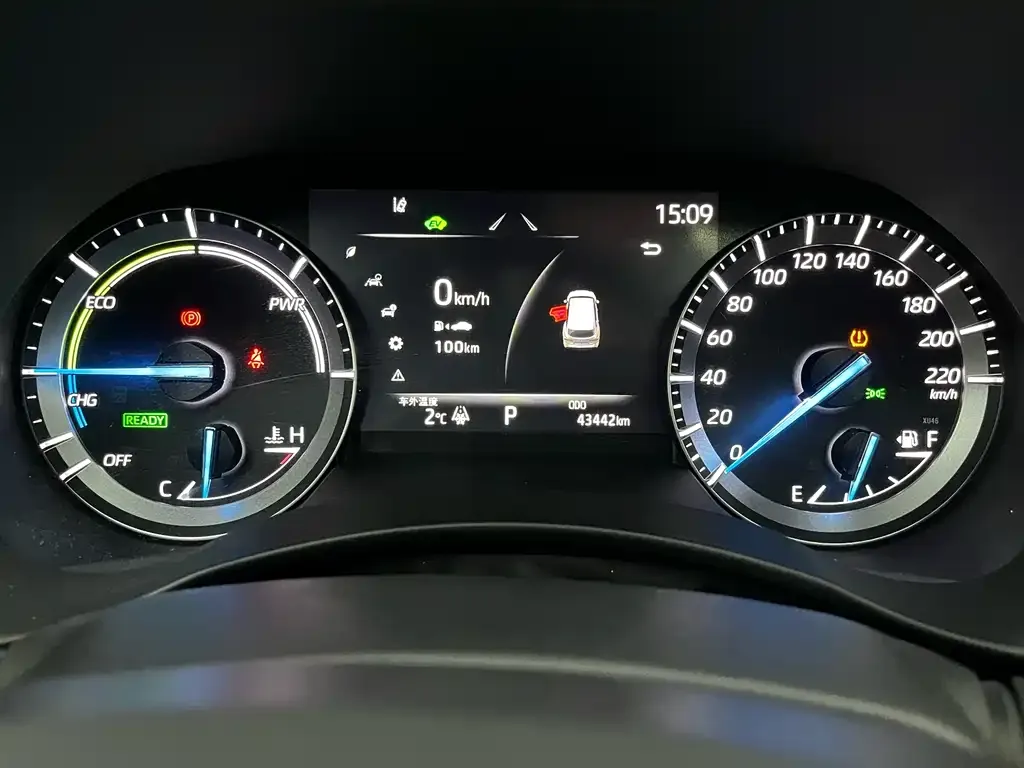 Toyota Crown Kluger 2024 из CN, фото 4