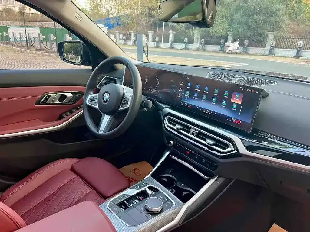 BMW 3 Series 2023 из CN, фото 6