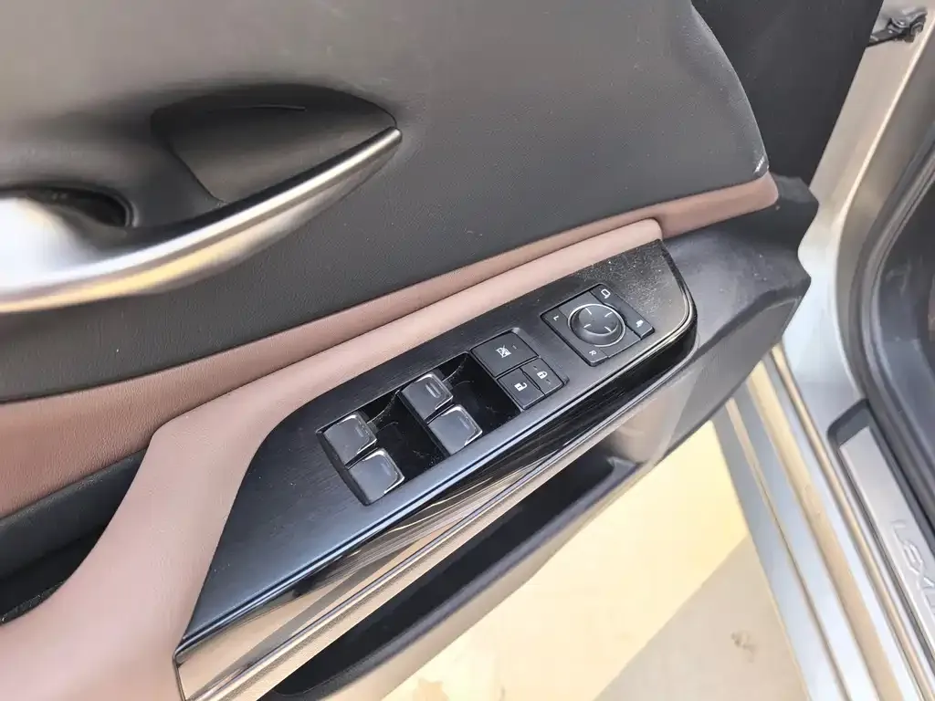 Lexus ES 2023 из CN, фото 10