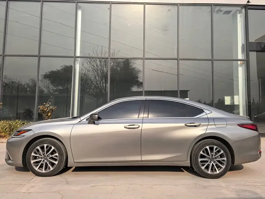 Lexus ES 2023 из CN, фото 7