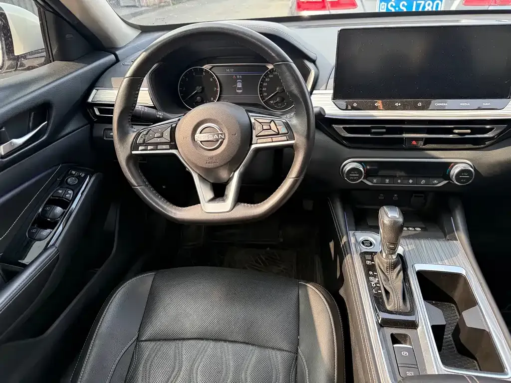 Nissan Teana — фото 2