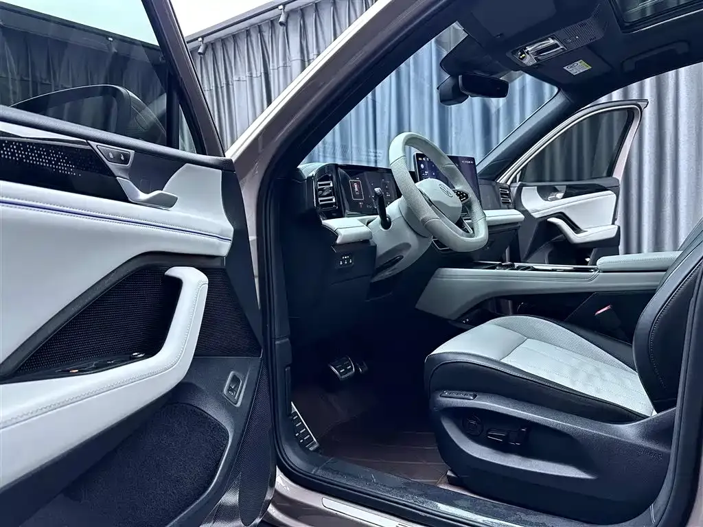 [object Object] Tiguan L 2024 из CN, фото 7