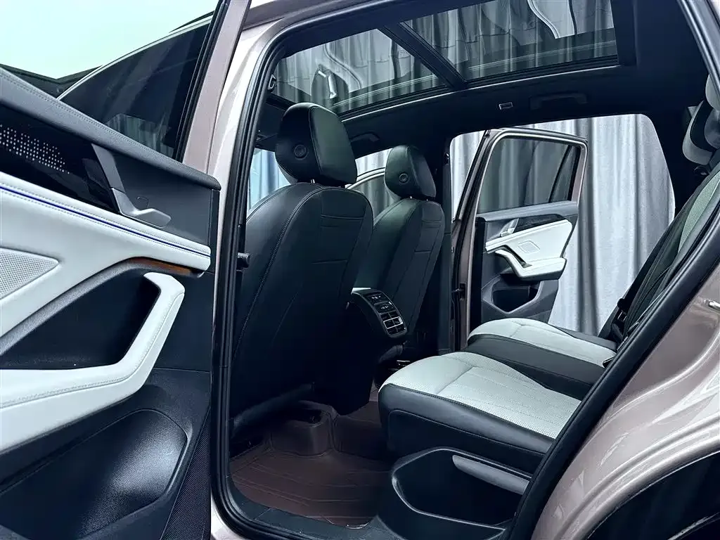 [object Object] Tiguan L 2024 из CN, фото 8