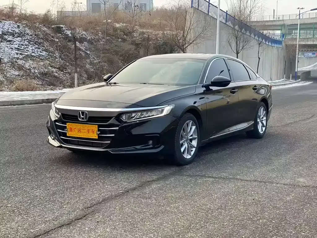 Honda Accord — фото 7