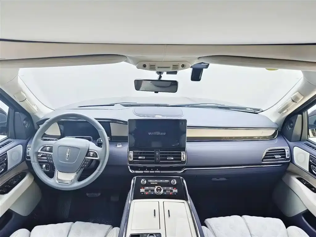 Lincoln Navigator One 2023 из CN, фото 9