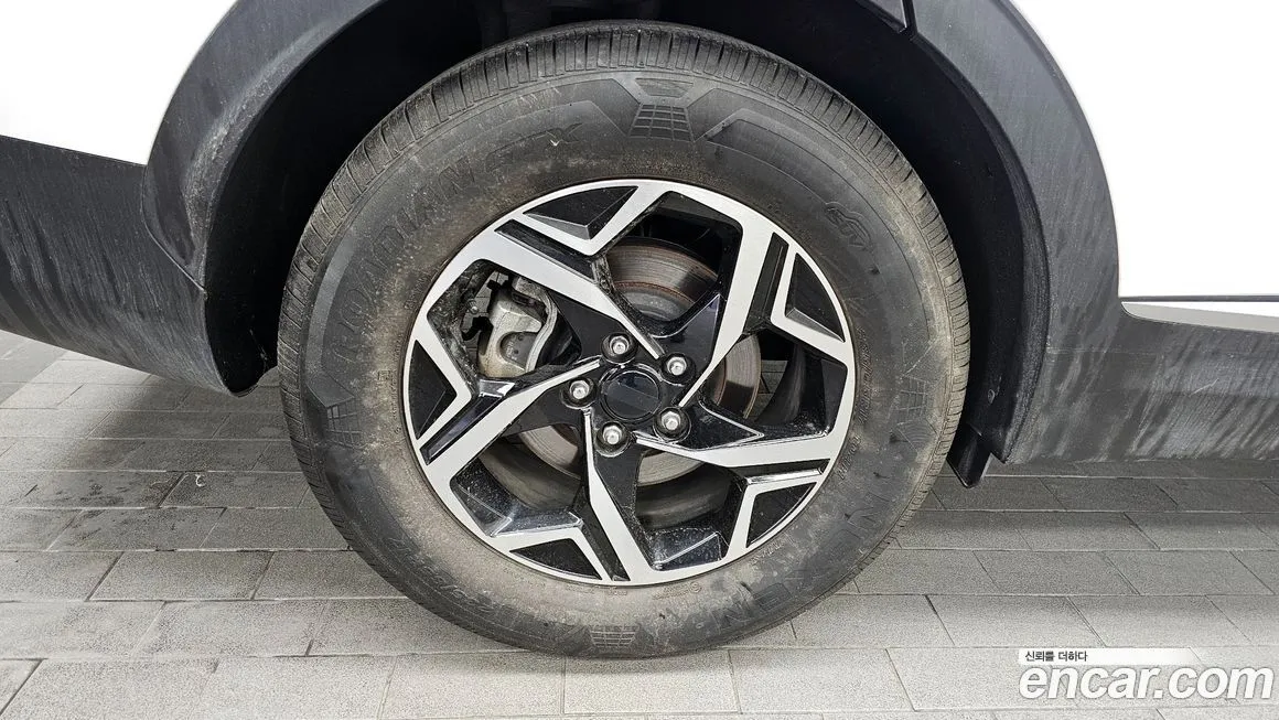 Kia Sportage — фото 8