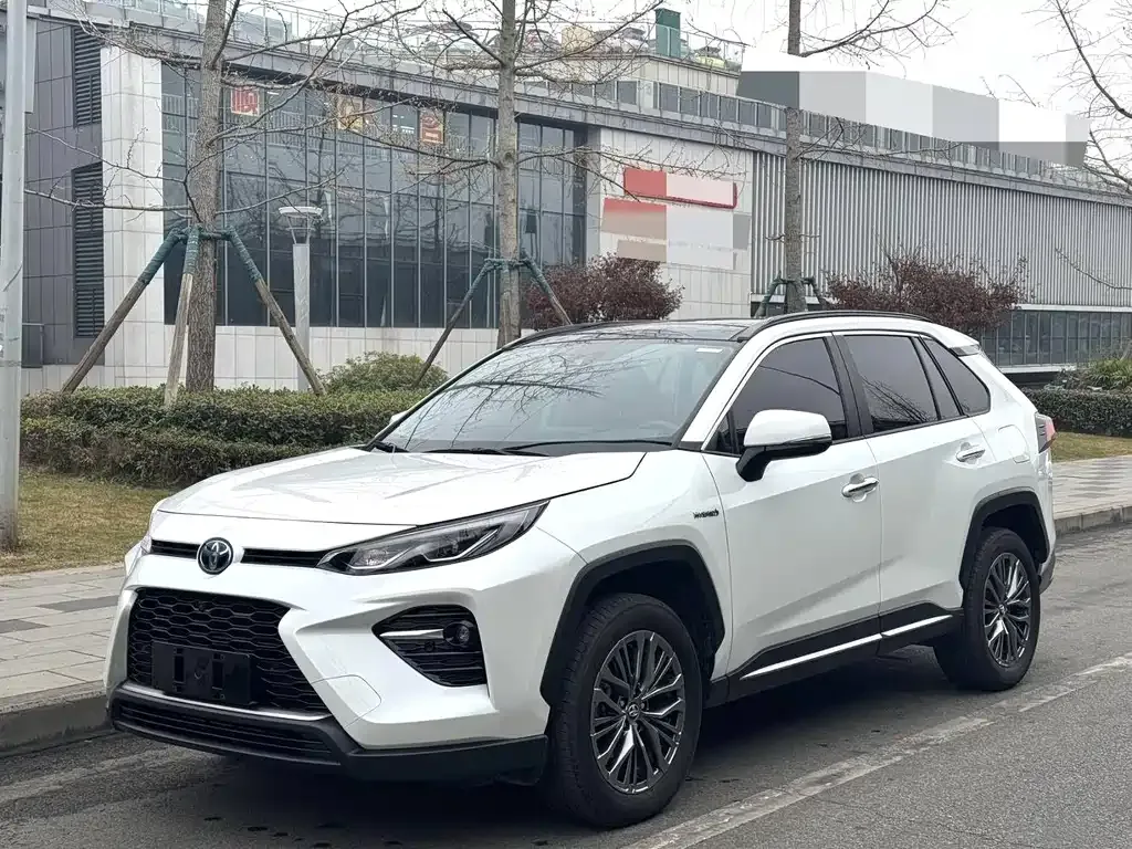 Toyota Wildlander 2023 из CN, фото 1
