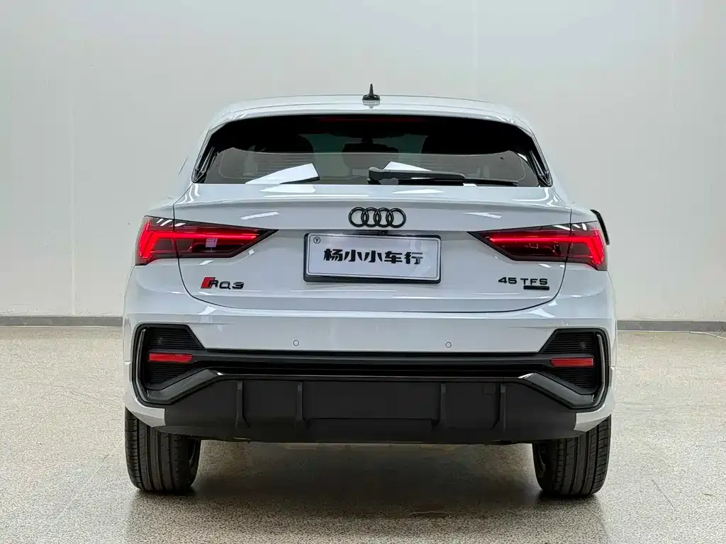Audi Q3 Sportback 2022 из CN, фото 10