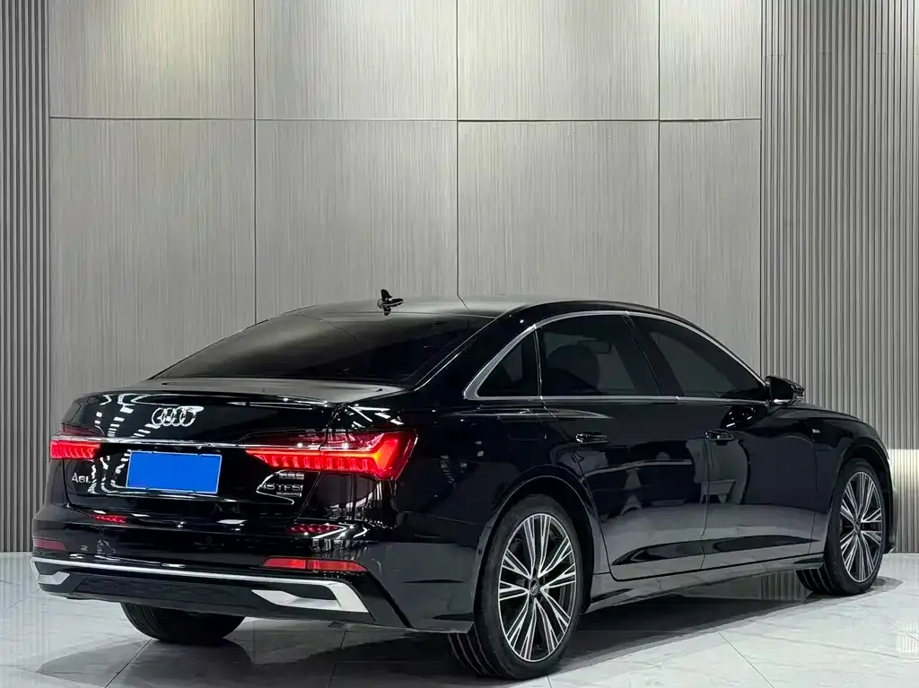 Audi A6L 2022 из CN, фото 9