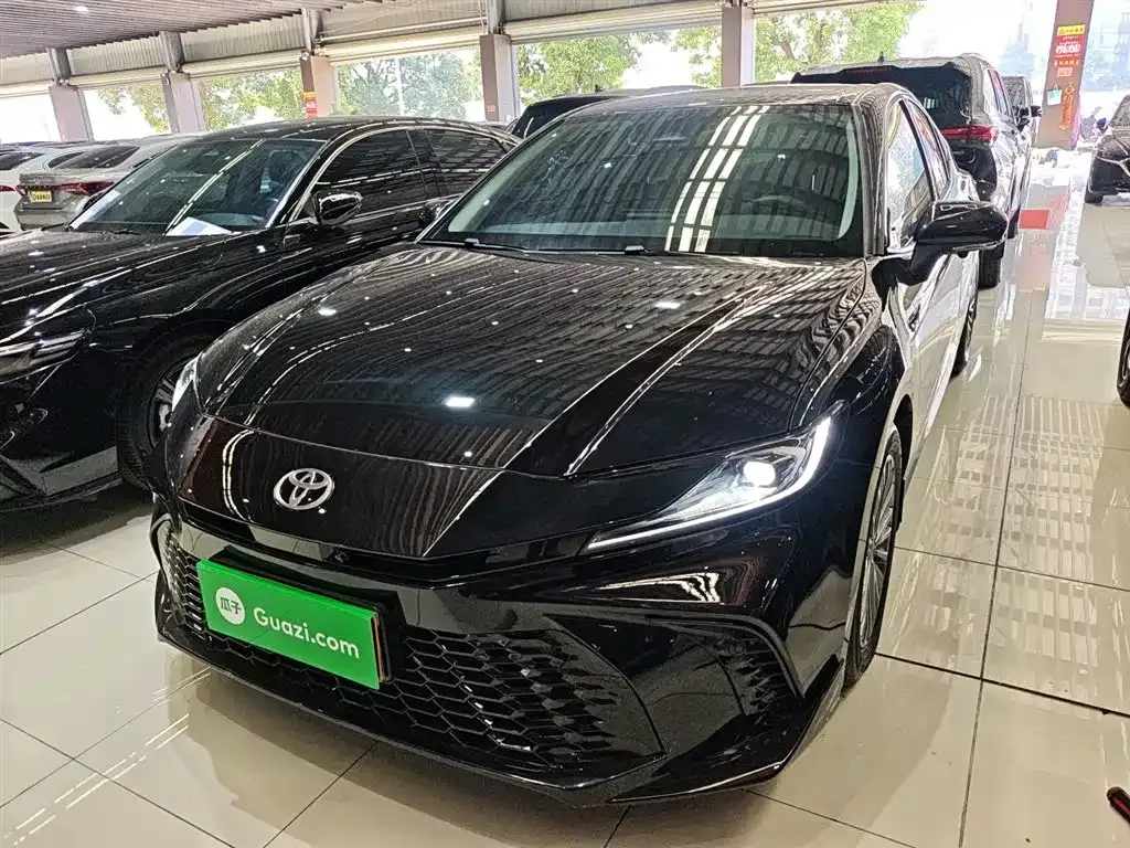 Toyota Camry 2025 из CN, фото 1
