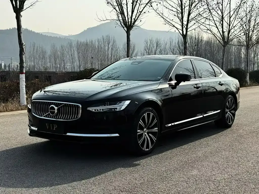 Volvo S90 2024 из CN, фото 1