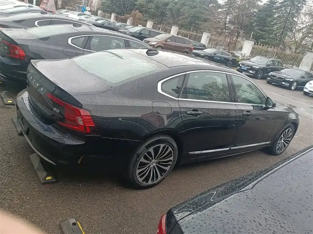 Volvo S90 2025 из CN, фото 8