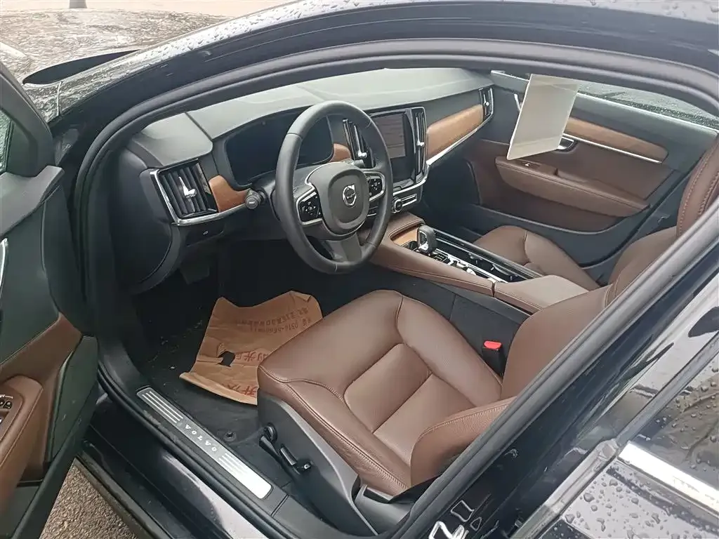 Volvo S90 2025 из CN, фото 5