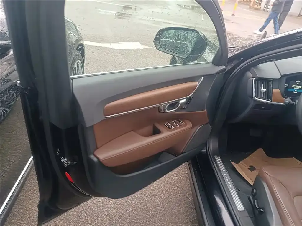 Volvo S90 2025 из CN, фото 7