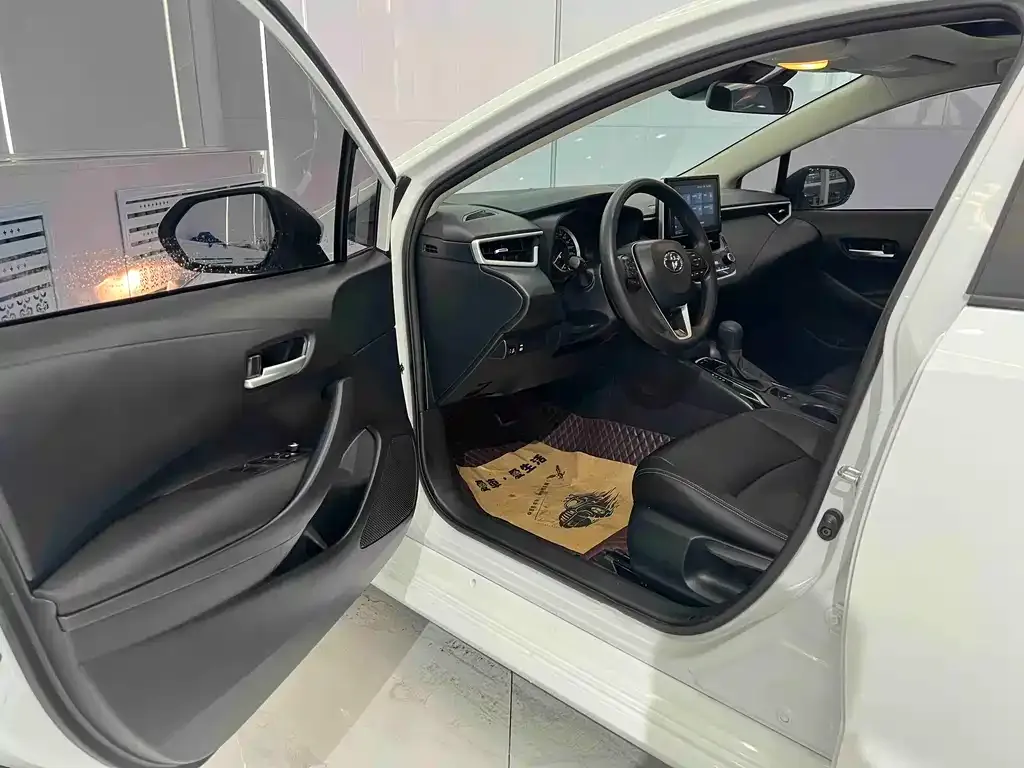 Toyota Corolla 2021 из CN, фото 3