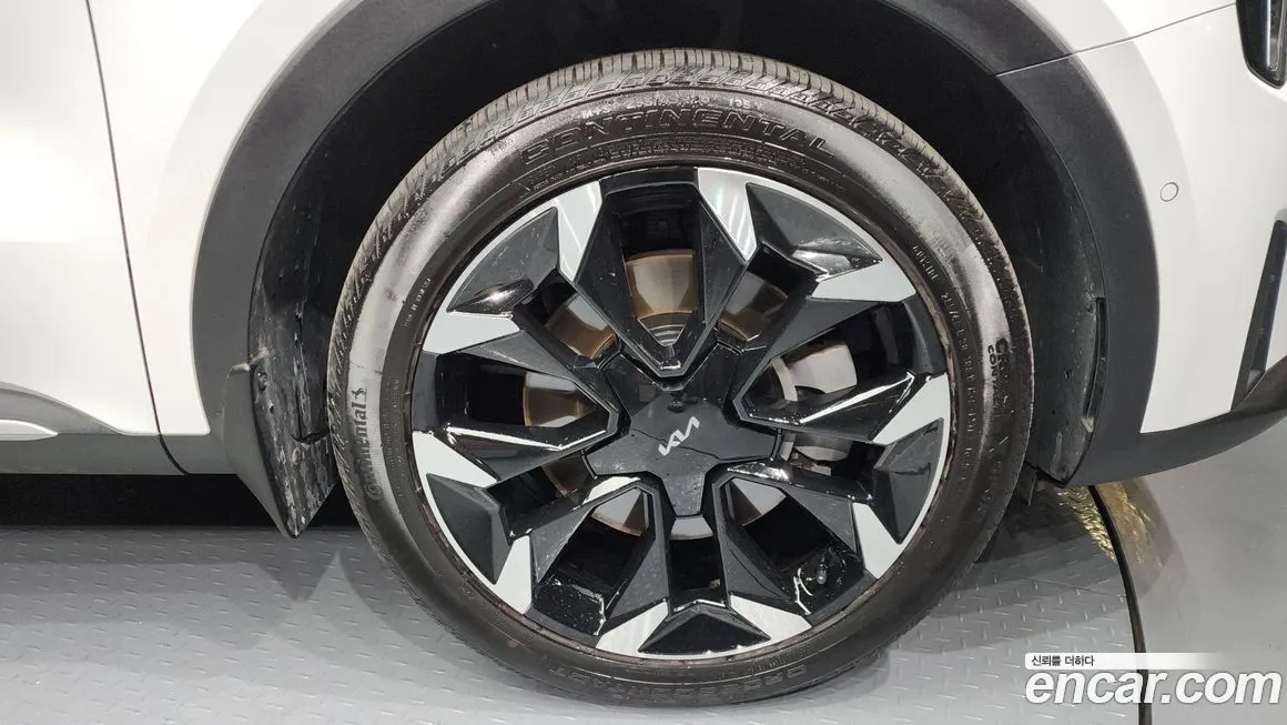 Kia Sorento — фото 8