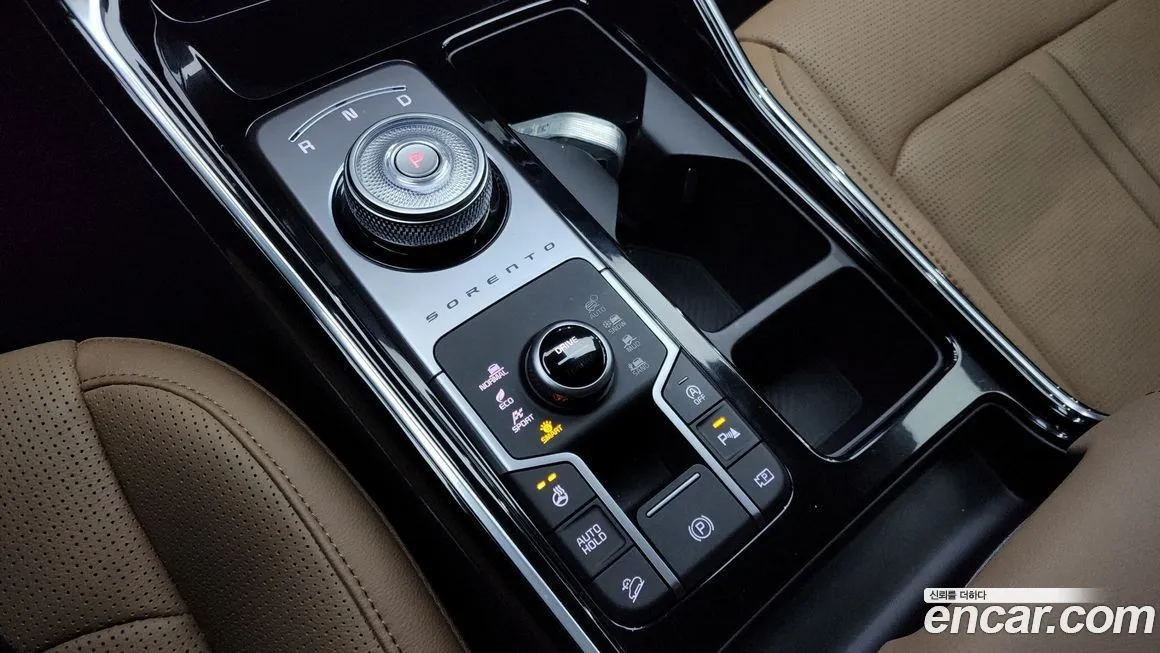 Kia Sorento — фото 9