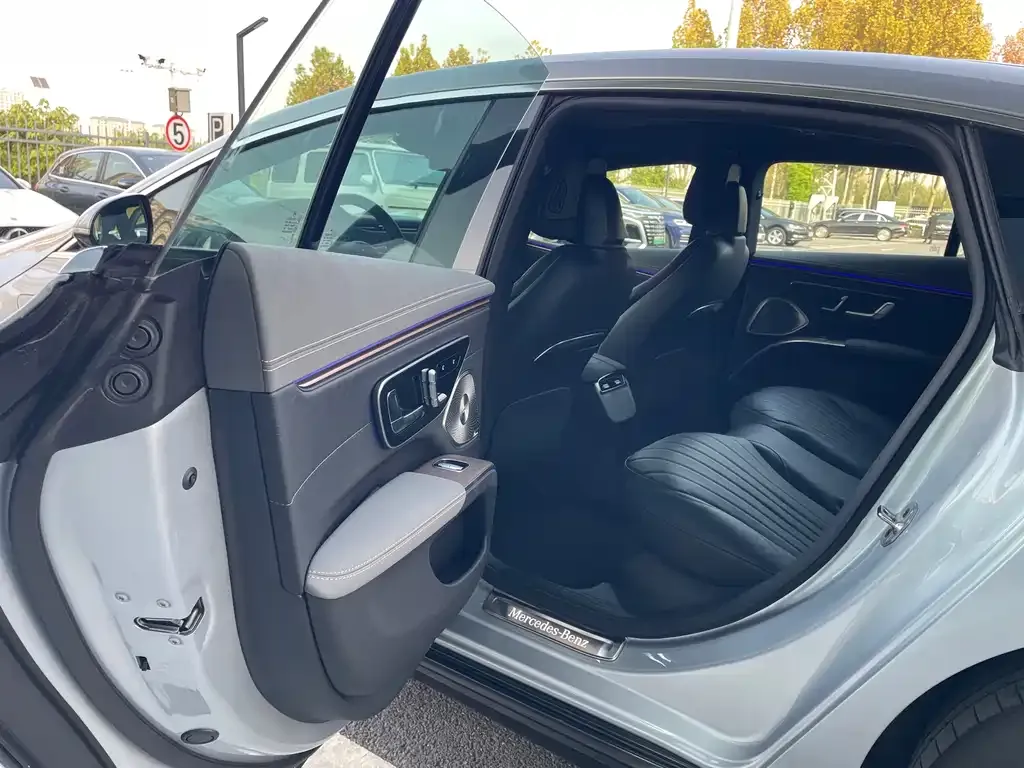 Mercedes-Benz EQS 2025 из CN, фото 3