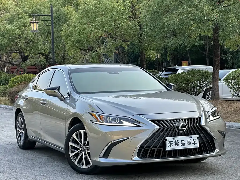 Lexus ES 2023 из CN, фото 5